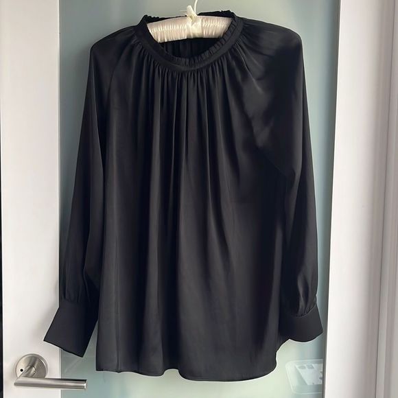 HATCH Silky Gathered Neck Maternity Top - Picture 3 of 9